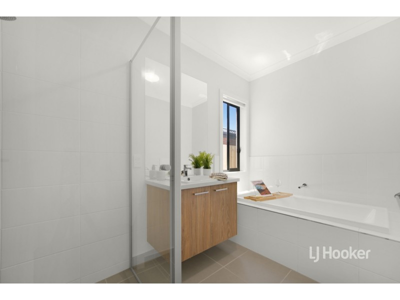 5 Gosfield Drive, Werribee VIC 3030