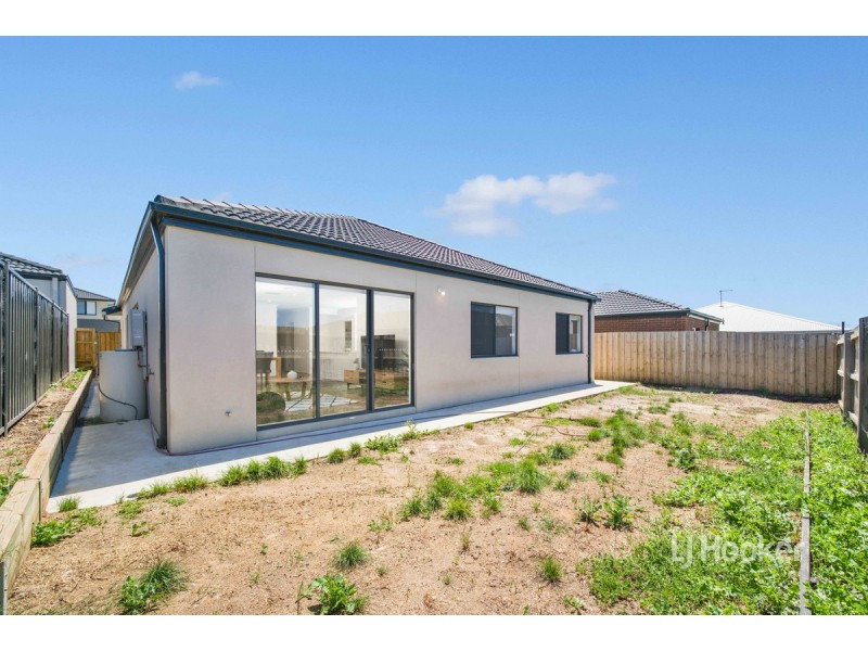 5 Gosfield Drive, Werribee VIC 3030