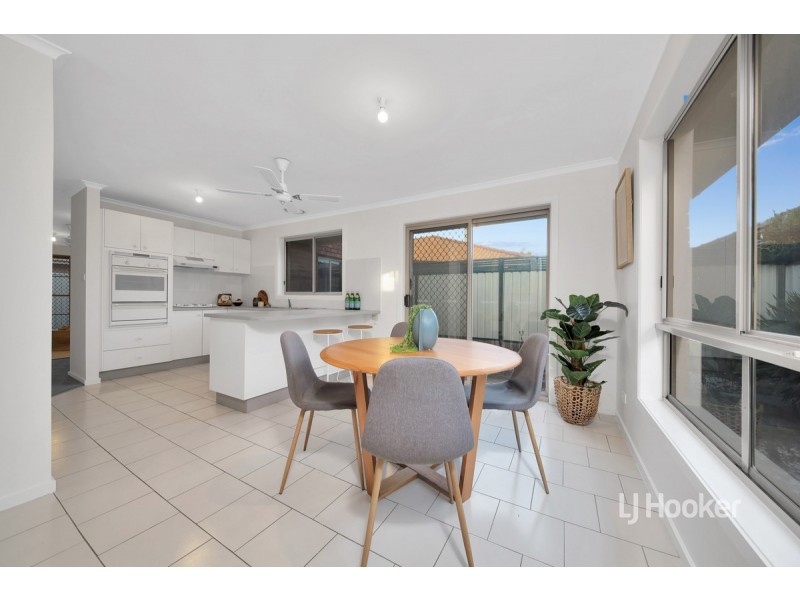 16 Balaclava Avenue, Altona Meadows VIC 3028