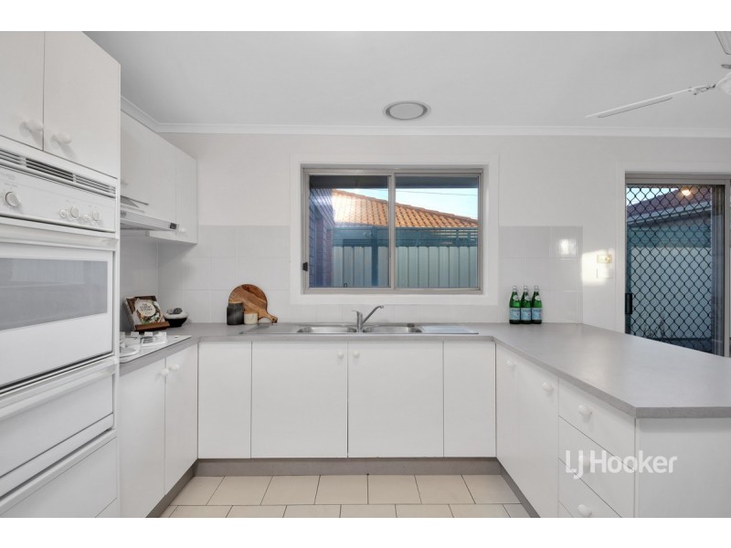 16 Balaclava Avenue, Altona Meadows VIC 3028