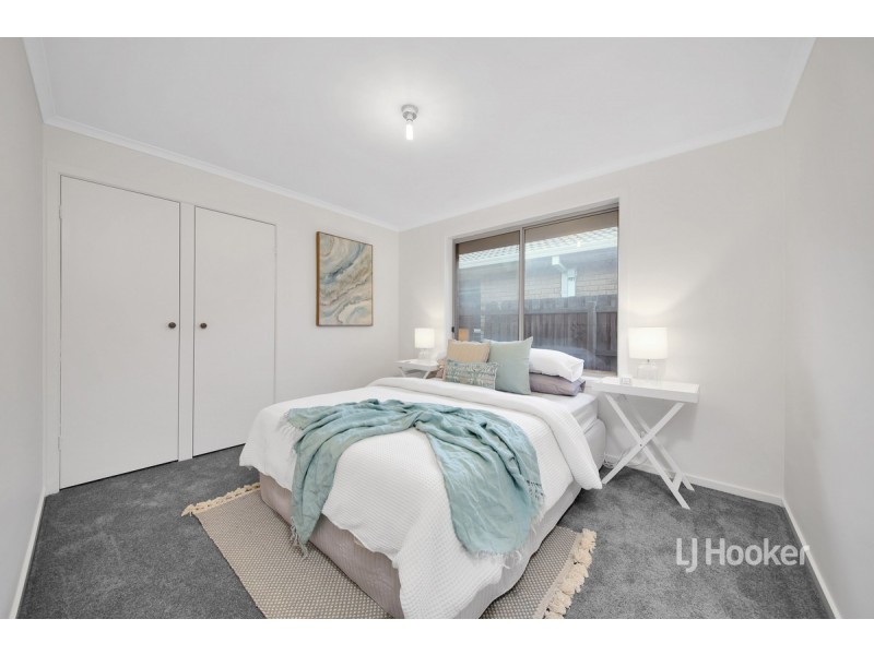 16 Balaclava Avenue, Altona Meadows VIC 3028