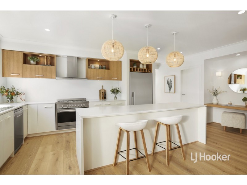 12 Irvine Rise, Werribee VIC 3030