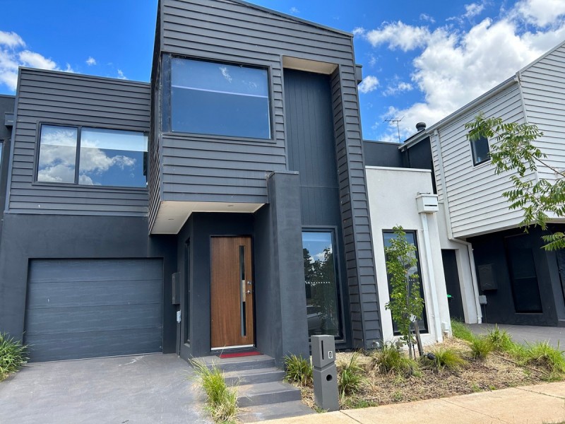 30 Sasha Crescent, Truganina VIC 3029