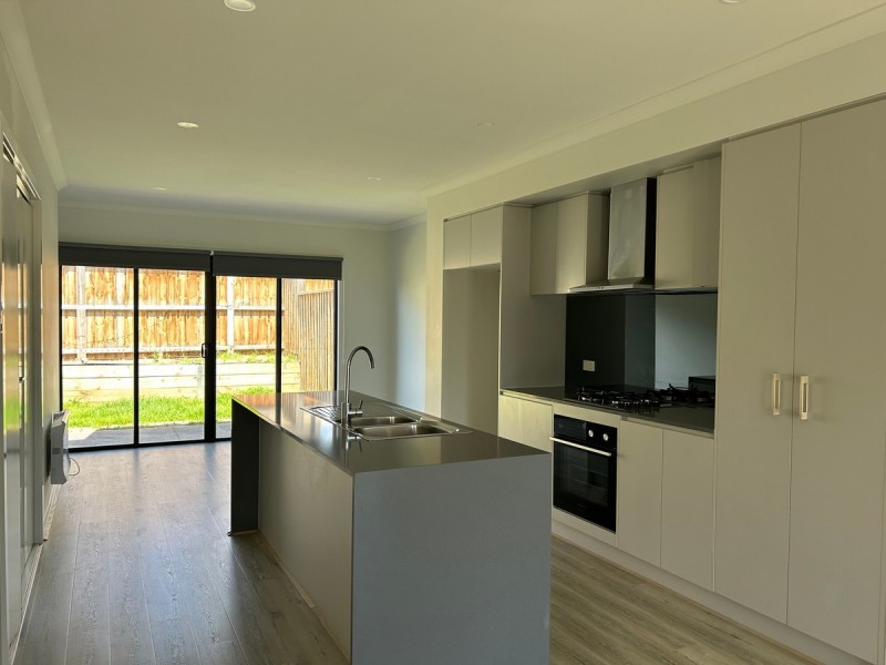 30 Sasha Crescent, Truganina VIC 3029