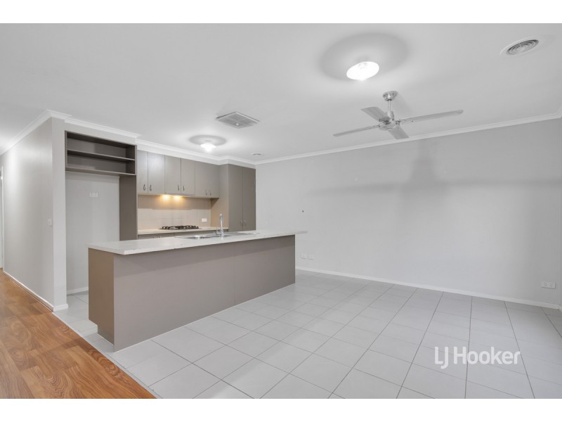 28 Blue Jay Crescent, Tarneit VIC 3029