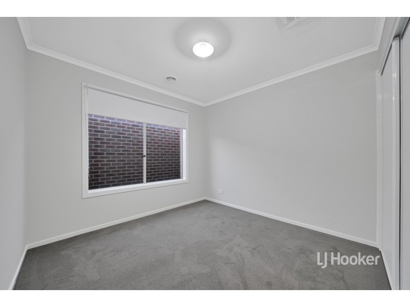 28 Blue Jay Crescent, Tarneit VIC 3029