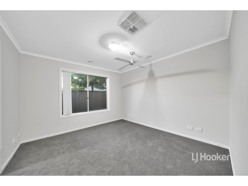 28 Blue Jay Crescent, Tarneit VIC 3029