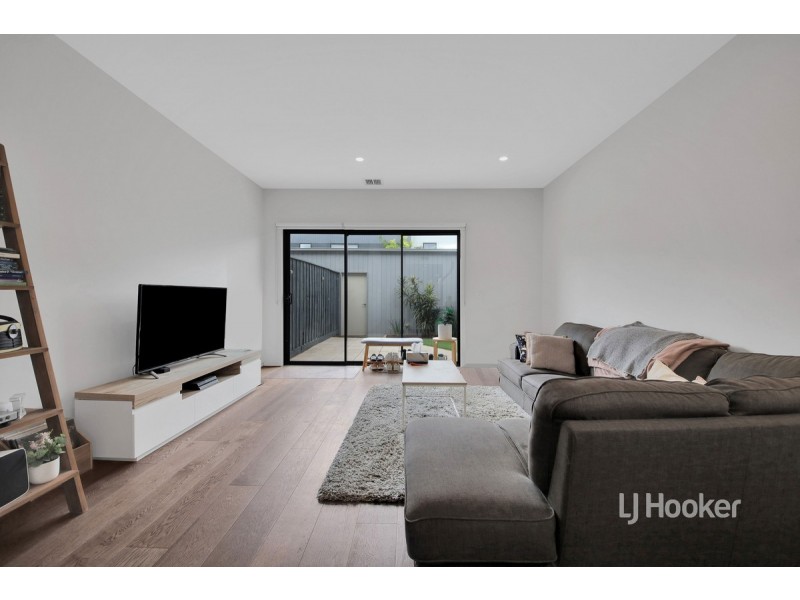 59 Seagrass Crescent, Point Cook VIC 3030