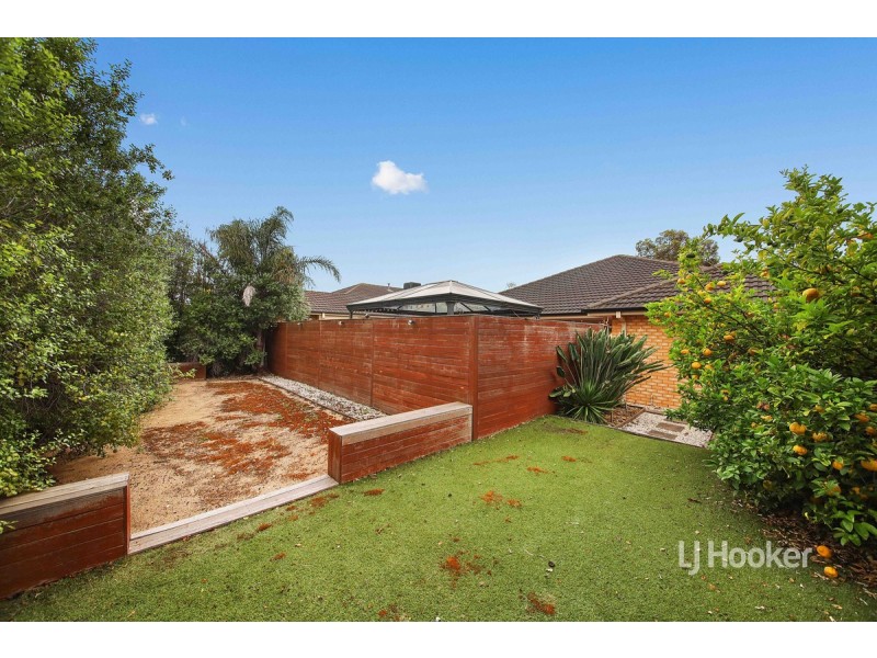 20 Viewbank Court, Sanctuary Lakes VIC 3030