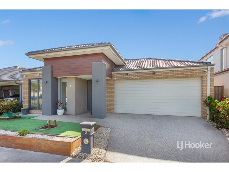 4 Flatbush Avenue, Point Cook VIC 3030