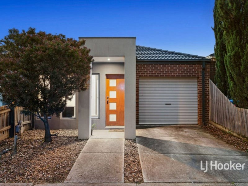 2/33 Memphis Drive, Truganina VIC 3029