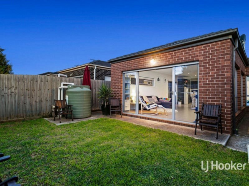 2/33 Memphis Drive, Truganina VIC 3029