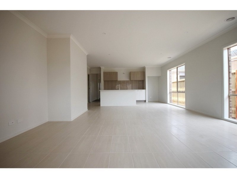 5 Strawberry Road, Wyndham Vale VIC 3024