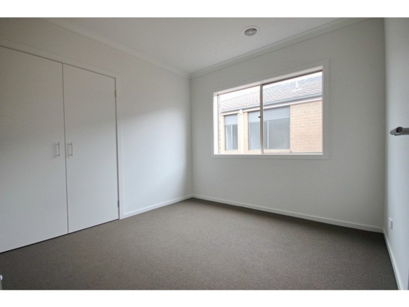 5 Strawberry Road, Wyndham Vale VIC 3024