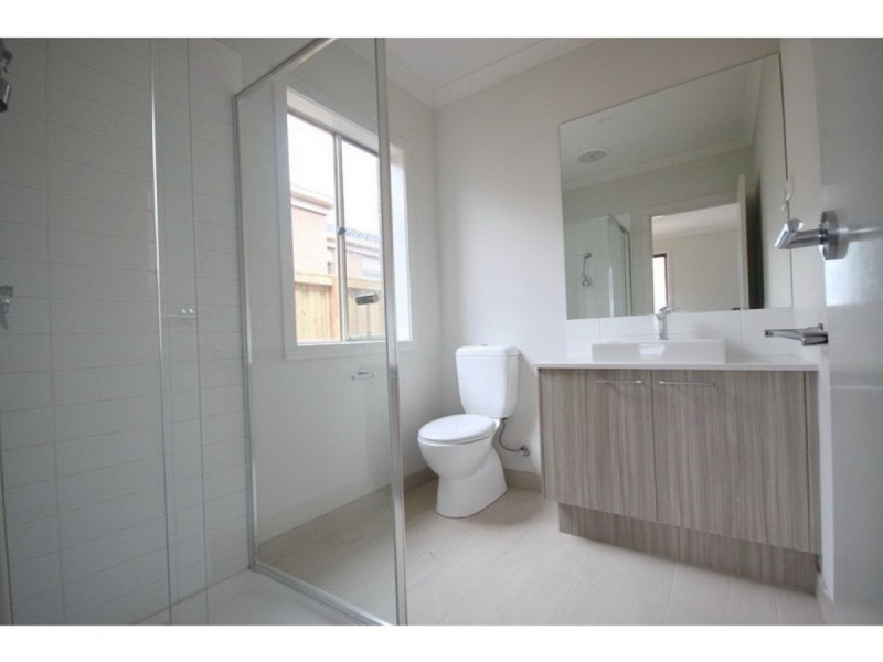 5 Strawberry Road, Wyndham Vale VIC 3024