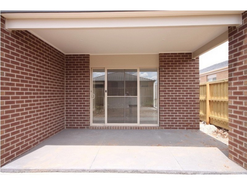 5 Strawberry Road, Wyndham Vale VIC 3024