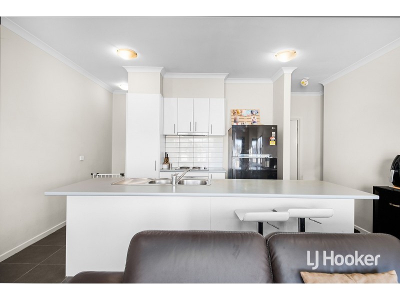 25/64 Escapade Boulevard, Craigieburn VIC 3064