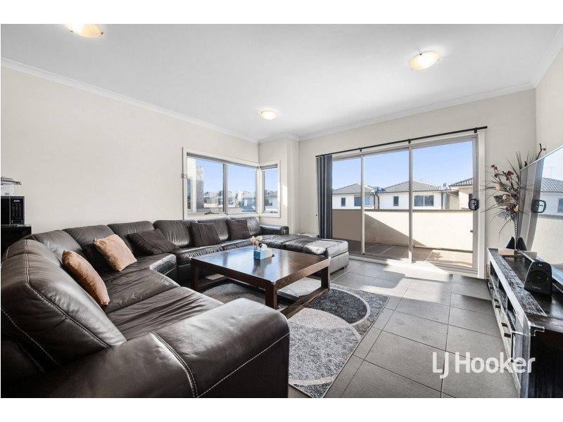 25/64 Escapade Boulevard, Craigieburn VIC 3064