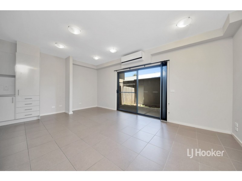 15/20 Hyde Park Avenue, Craigieburn VIC 3064