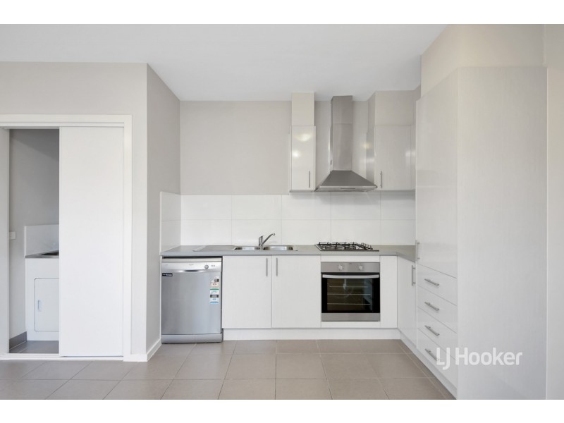 15/20 Hyde Park Avenue, Craigieburn VIC 3064