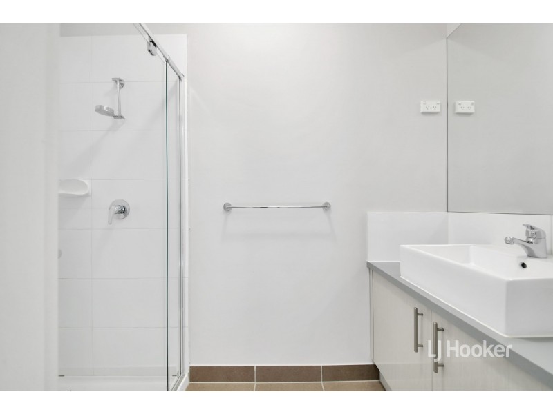 15/20 Hyde Park Avenue, Craigieburn VIC 3064