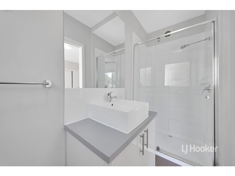 15/20 Hyde Park Avenue, Craigieburn VIC 3064