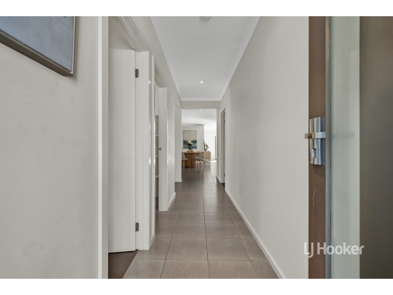 1 Youssef Way, Williams Landing VIC 3027