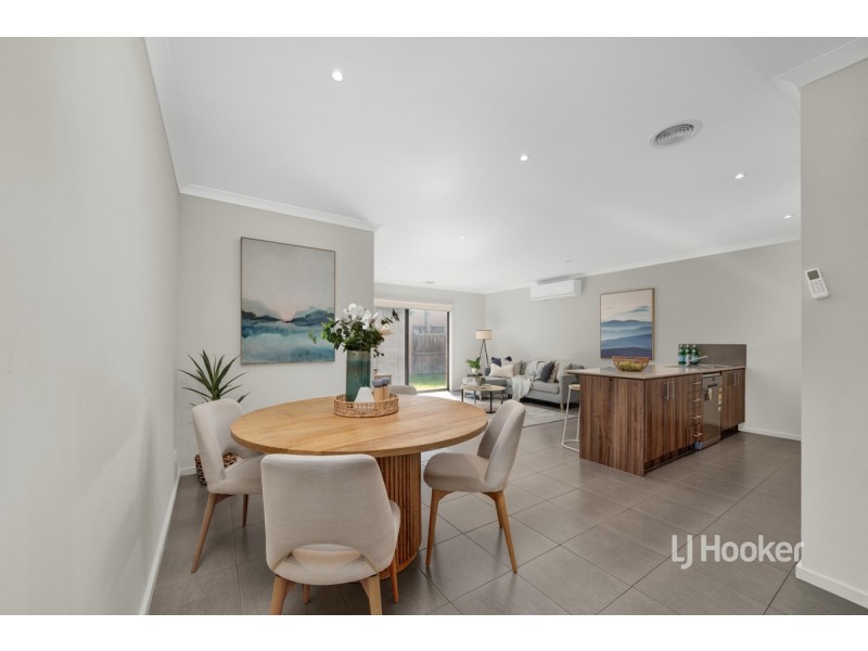 1 Youssef Way, Williams Landing VIC 3027