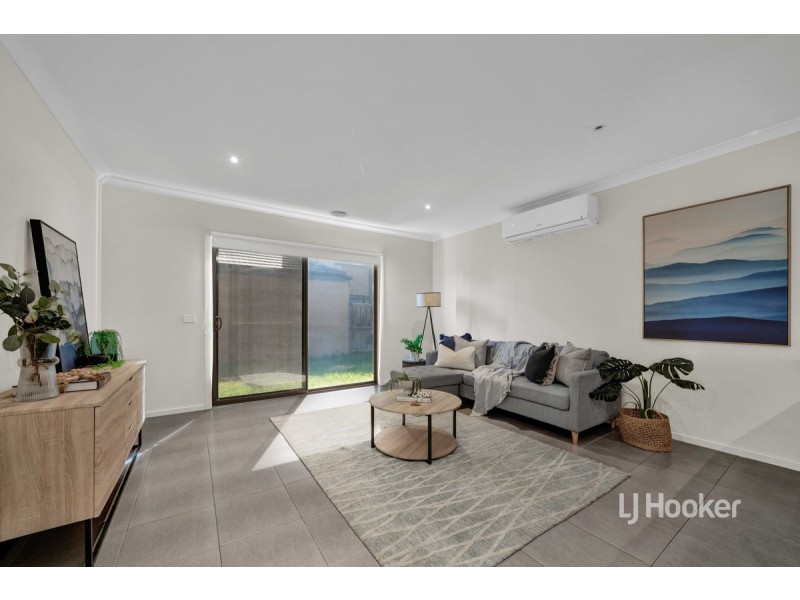 1 Youssef Way, Williams Landing VIC 3027