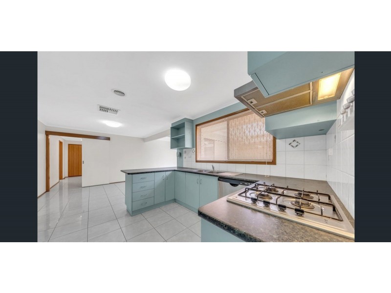 48 Dunvegan Drive, Kurunjang VIC 3337