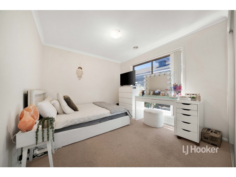 2 Yellow Gum Way, Kurunjang VIC 3337