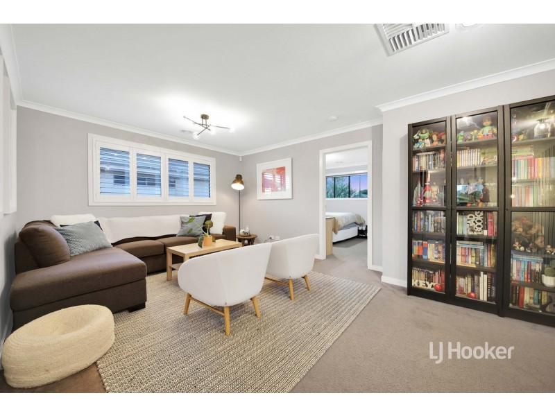 12 Banbury Street, Williams Landing VIC 3027