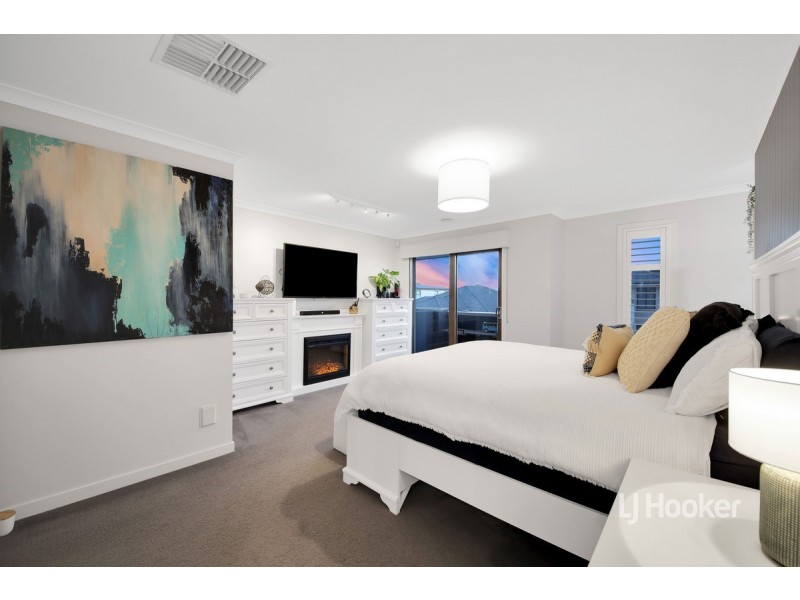 12 Banbury Street, Williams Landing VIC 3027