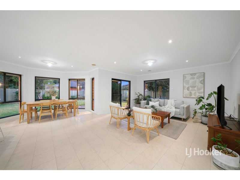 15 Domain Place, Point Cook VIC 3030