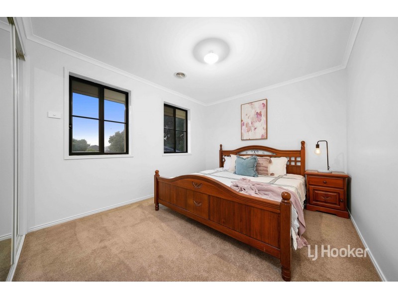 15 Domain Place, Point Cook VIC 3030