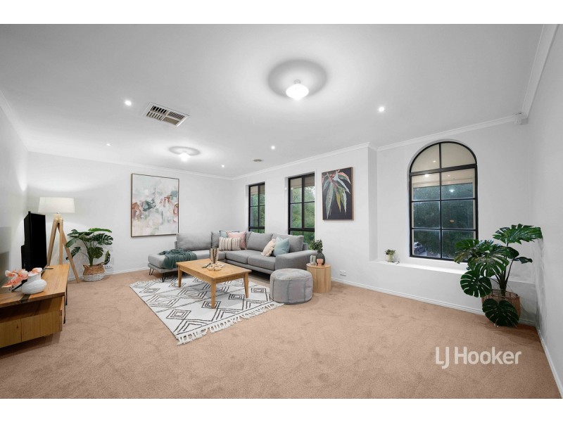 15 Domain Place, Point Cook VIC 3030