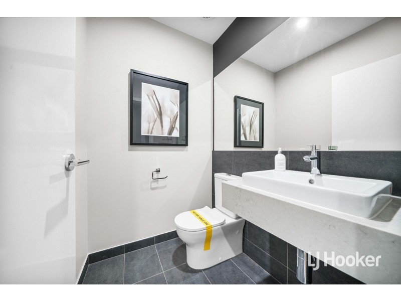 9 Irvine Rise, Werribee VIC 3030