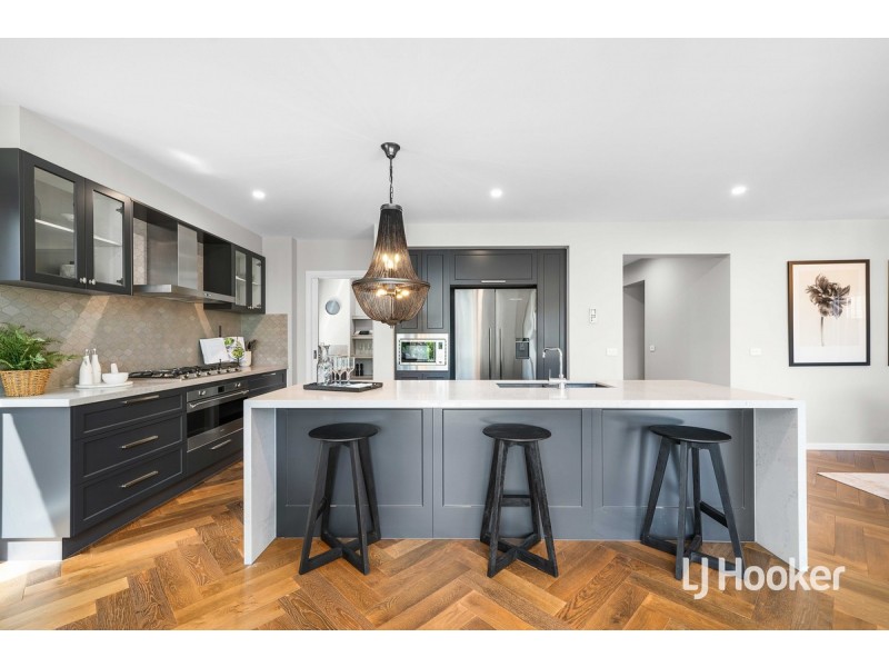 9 Irvine Rise, Werribee VIC 3030