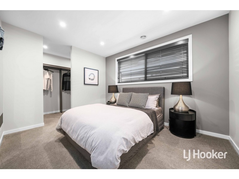 9 Irvine Rise, Werribee VIC 3030