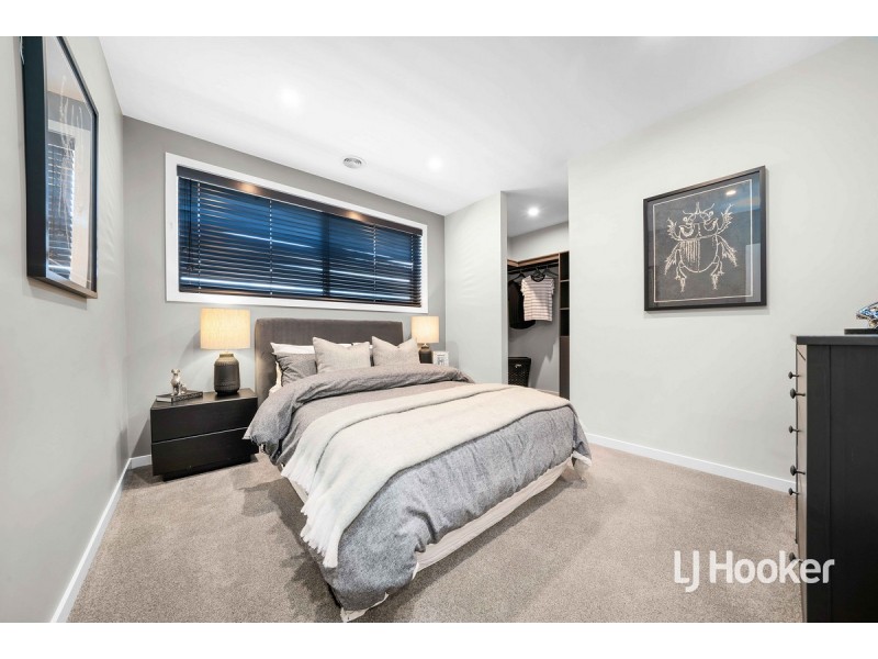 9 Irvine Rise, Werribee VIC 3030