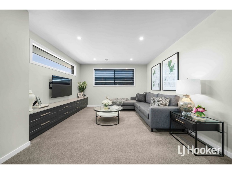 9 Irvine Rise, Werribee VIC 3030