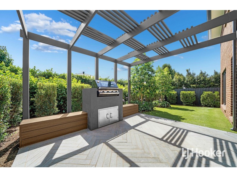 9 Irvine Rise, Werribee VIC 3030