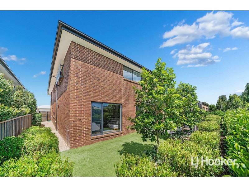 9 Irvine Rise, Werribee VIC 3030