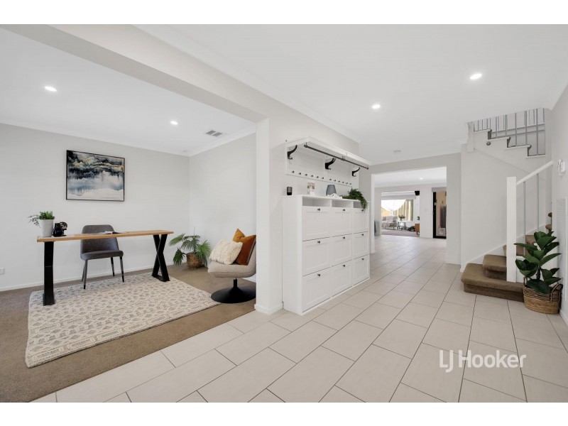 6 Hibiscus Crescent, Point Cook VIC 3030