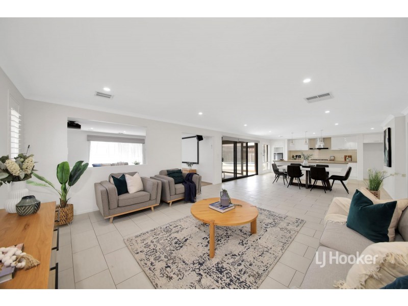 6 Hibiscus Crescent, Point Cook VIC 3030