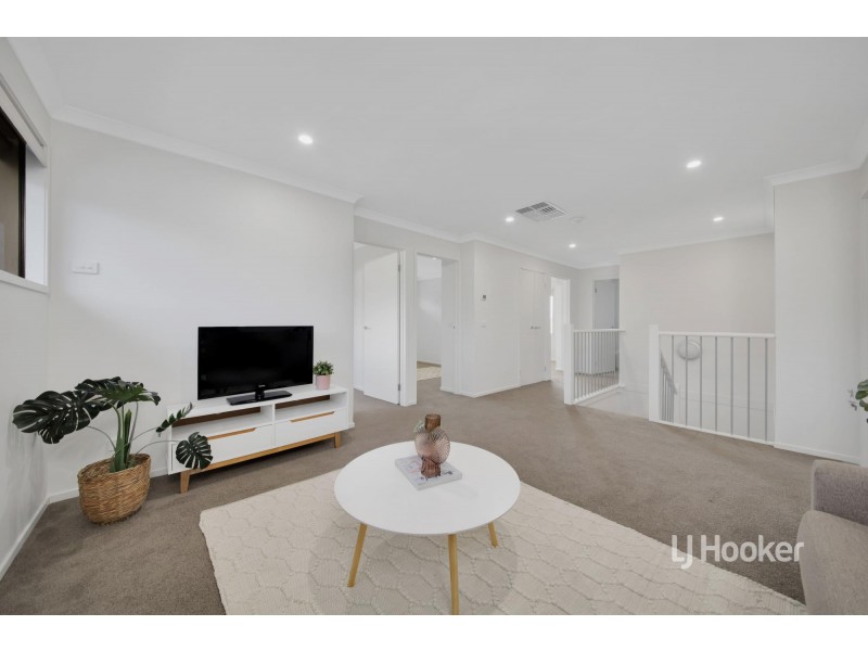 6 Hibiscus Crescent, Point Cook VIC 3030