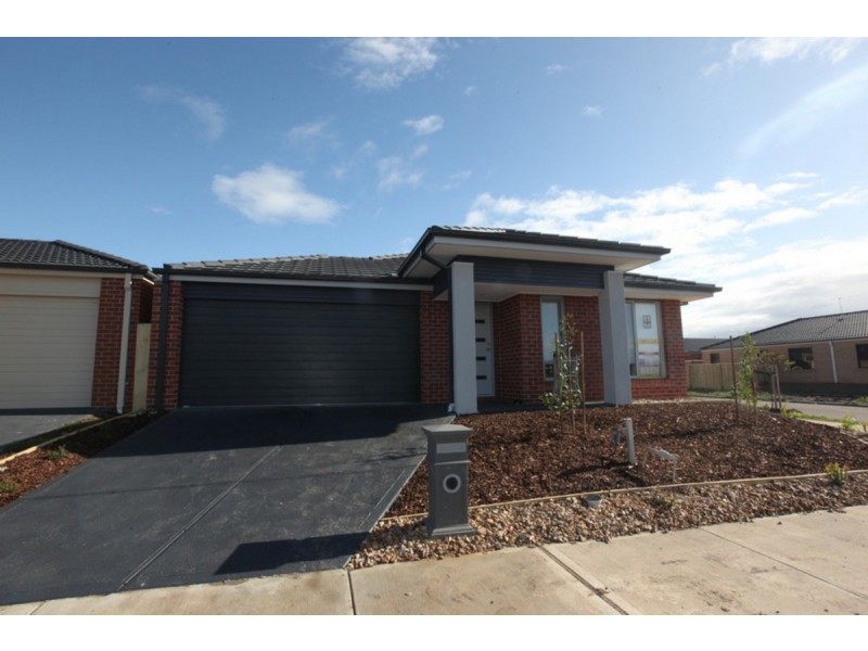 23 Bolivar Esplanade, Truganina VIC 3029