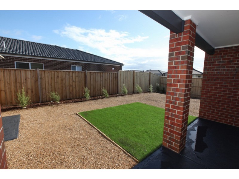 23 Bolivar Esplanade, Truganina VIC 3029