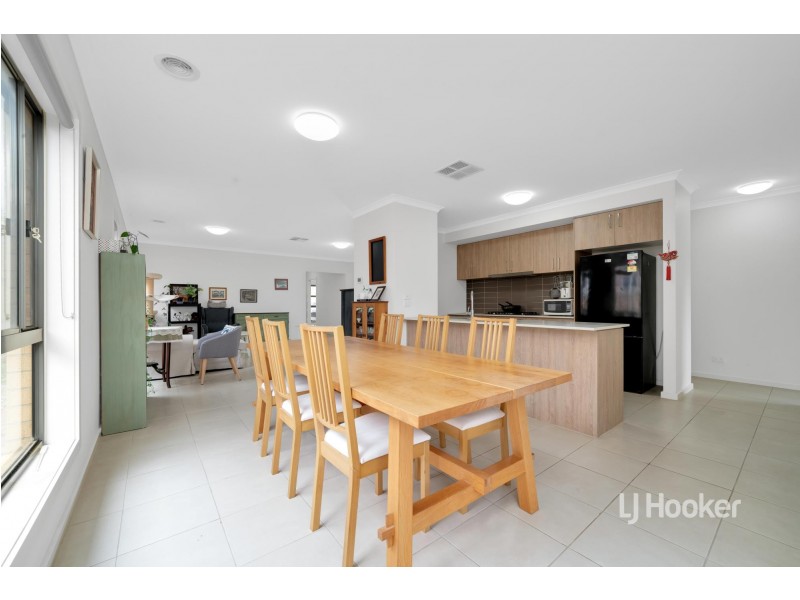 25 Squadron Road, Point Cook VIC 3030