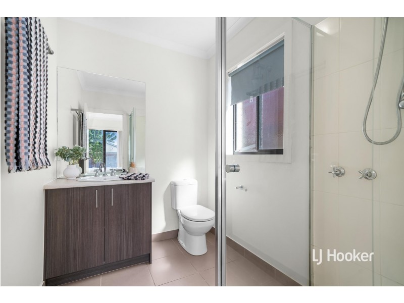 21 Misqa Avenue, Point Cook VIC 3030